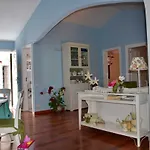 En